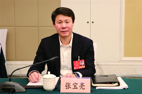 张宝亮表示,临沂将力争年内旅游人次突破1亿、旅游收入突破千亿元